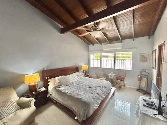 VENTA CASA DUPLEX EN ZONA TRANQUILA