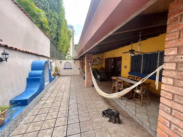 VENTA CASA DUPLEX EN ZONA TRANQUILA