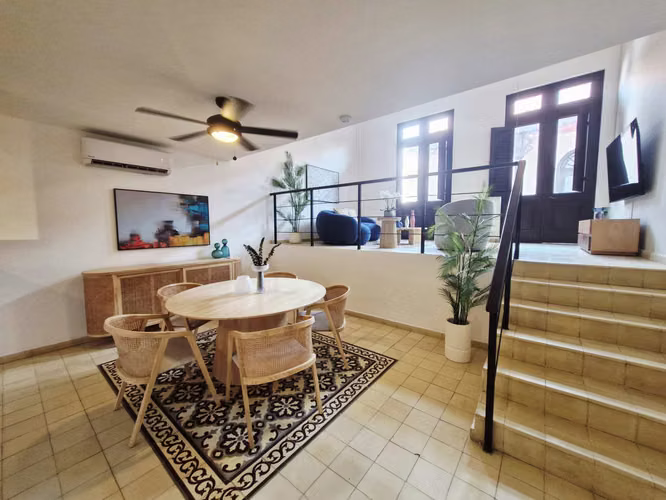 CASA RUIGAR avenida A amoblado impecable $2500 2 recs