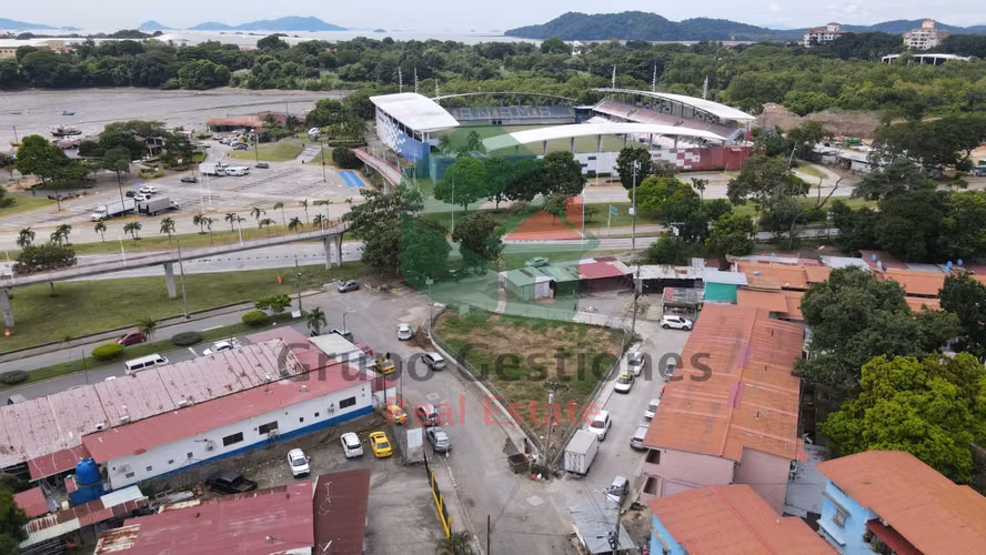 Se Vende Terreno Frente al estadio maracana - Chorrillo - Imagen 3