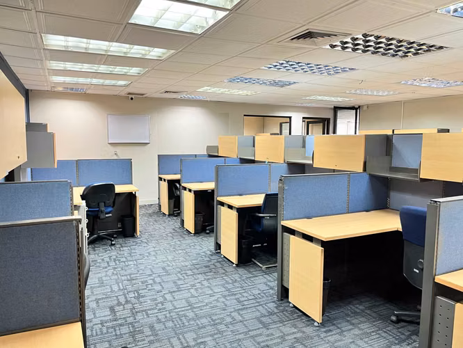 Se Alquila Piso Completo de Oficina – Calle 50, Área Bancaria