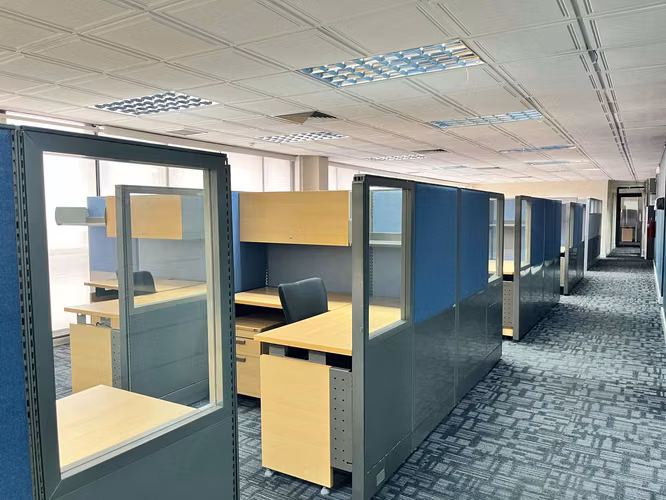 Se Alquila Piso Completo de Oficina – Calle 50, Área Bancaria