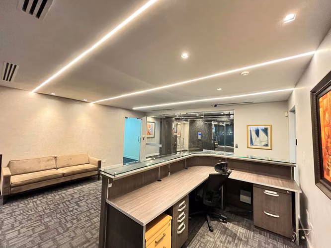 Se Alquila Piso Completo de Oficina – Calle 50, Área Bancaria