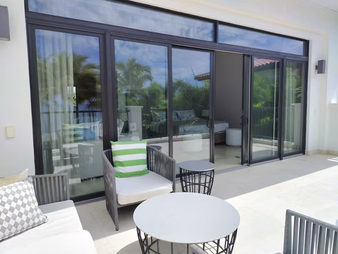 Se Vende Casa en Velamar, Buenaventura (Frente Al Mar)