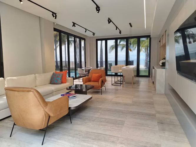 Se Vende Casa en Velamar, Buenaventura (Frente Al Mar)