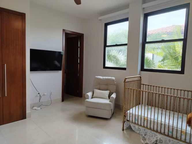 Se Vende Casa en Velamar, Buenaventura (Frente Al Mar)