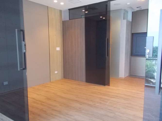 Se alquila oficina en Costa del Este 160 mts2
