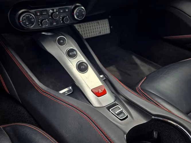 FERRARI CALIFORNIA T 2015