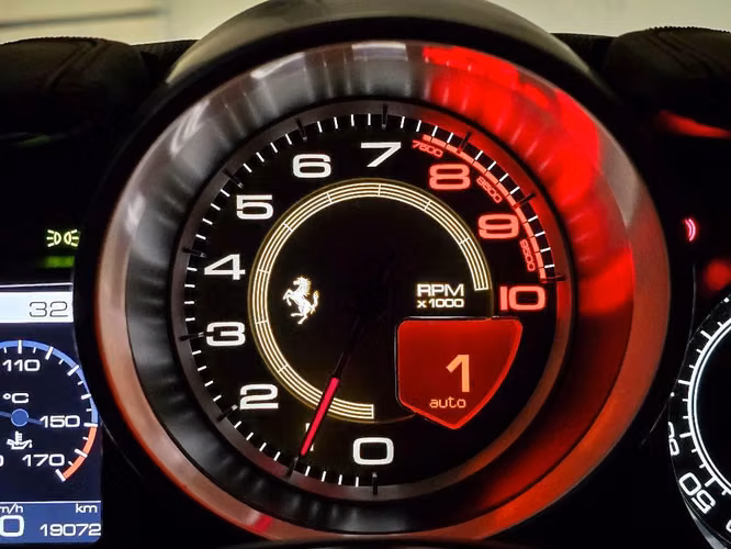 FERRARI CALIFORNIA T 2015