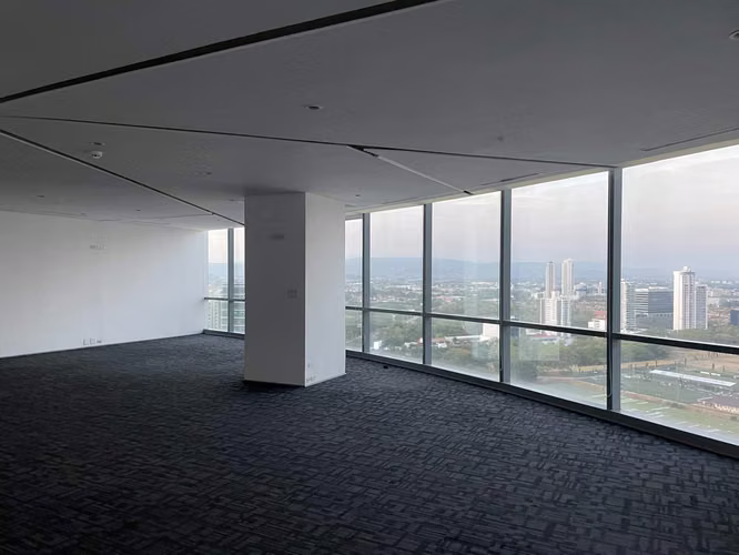 Oficina en Alquiler en Financial Park – Costa del Este – 292 m²
