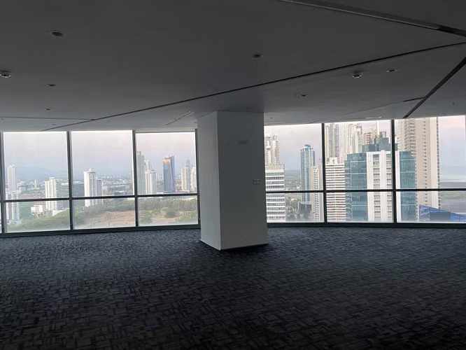 Oficina en Alquiler en Financial Park – Costa del Este – 292 m²