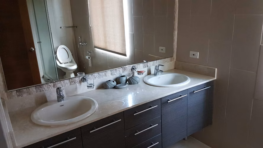BIJAO BEACH CLUB & RESIDENCE- PH BALBOA- CON  VISTA DIRECTA AL MAR - Imagen 9