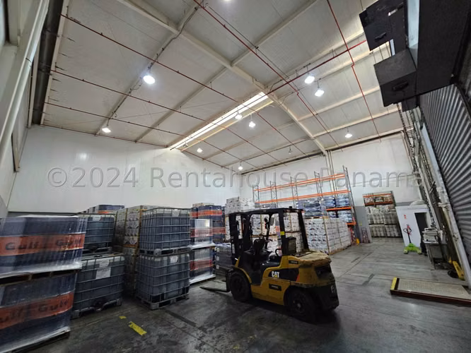 GALERA EN VENTA EN PACORA. PARQUE INDUSTRIAL DE LAS AMERICAS