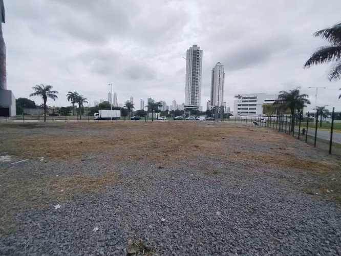 Venta de Terreno en Santa Maria Business District