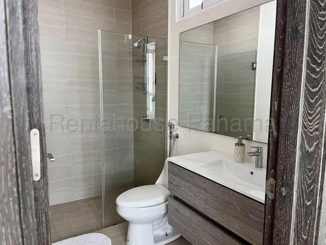 Venta de Apartamento en Costa del Este Ph Asia Mts2: 135.63  con línea blanca  y 2 parking PD