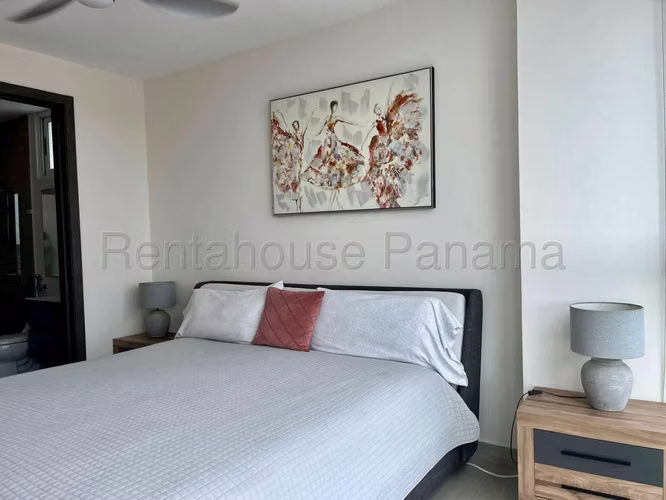Venta de Apartamento en Costa del Este Ph Asia Mts2: 135.63  con línea blanca  y 2 parking PD