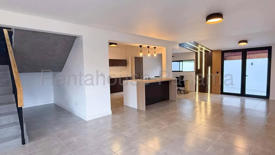 Venta de Moderna Casa en Betania Mts2: 229 PD