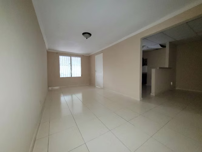 Venta de Casa en Mañanitas - Residencial Las Americas