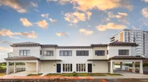 Venta de Casa con 338m2 en Santa Maria PH The Woods 24-6537SR