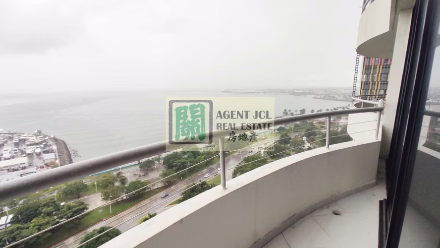 Apartamento con Vista al Mar (PH La Ensenada) - Cinta Costera, Avenida Balboa, Ciudad de Panamá