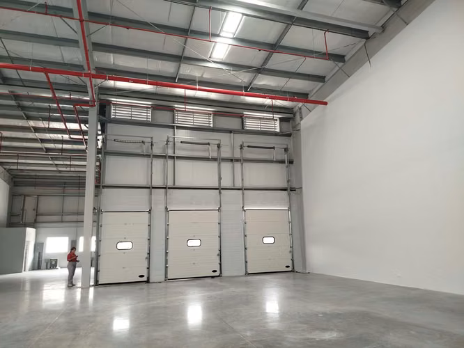 ALQUILER DE GALERA DE 710 m² – CENTRO LOGÍSTICO LLANO BONITO