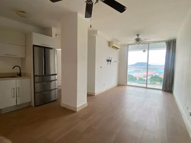 EN VENTA APARTAMENTO EN ALBROOK