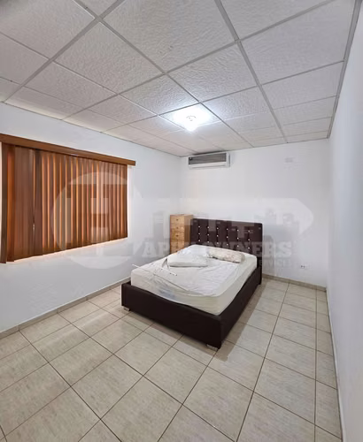 Alquiler de casa amoblada en Brisas de Guayacanes, Chitré
