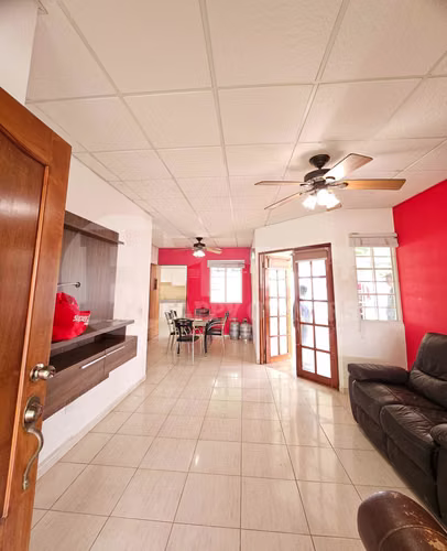 Alquiler de casa amoblada en Brisas de Guayacanes, Chitré