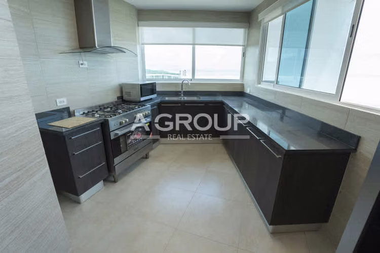 Ocean Waves - Gorgona - Se vende apartamento con amplio Rooftop