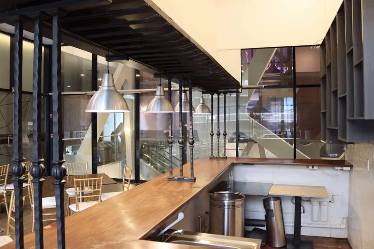 Increíble restaurante semi equipado en Hotel Sortis - 228,69 m2 - Imagen 6