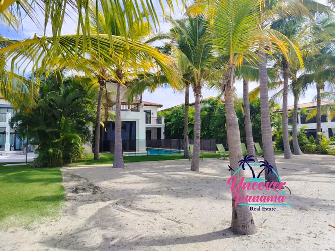Residencia de Lujo en Velamar Village