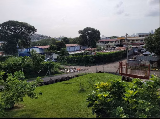 Venta de Terreno con mejoras en Pueblo Nuevo