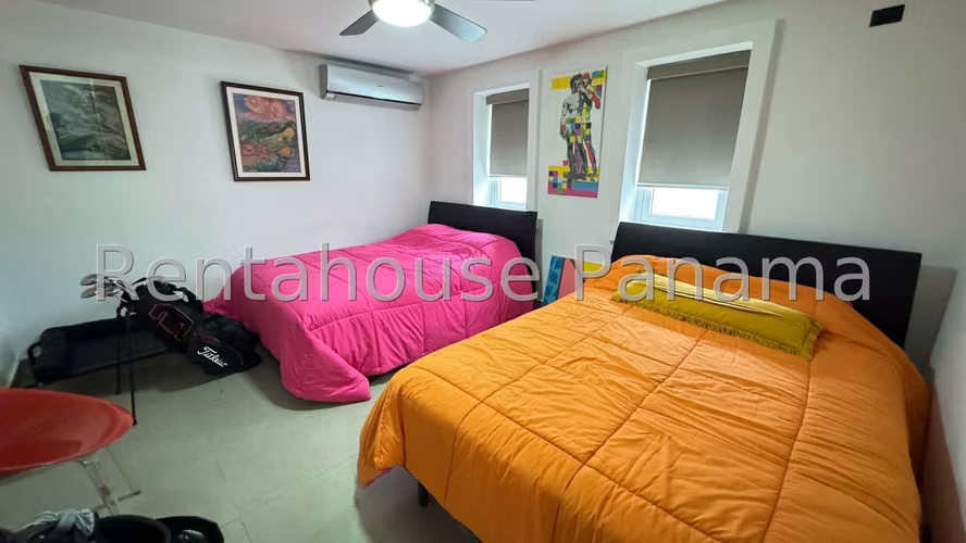 Vendo Casa Remodelada en Obarrio 26-3561GG