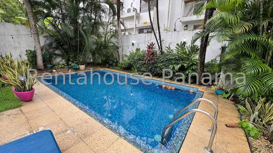 Vendo Casa Remodelada en Obarrio 26-3561GG