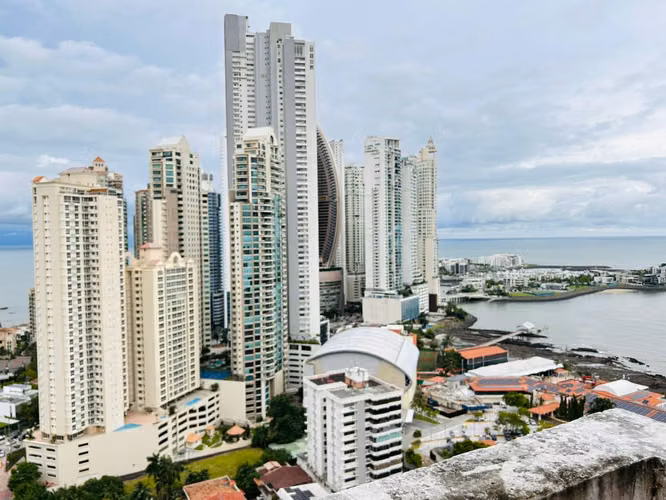 VENTA POR BANCO | PH Pacific Sea | Penthouse Dúplex 232 m² | Terraza | Paitilla | $329,000 - Imagen 3
