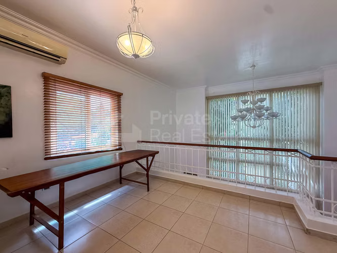 Venta de casa en Camino de Cruces Ancón