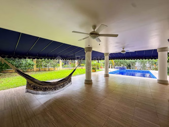 Venta de casa en Camino de Cruces Ancón