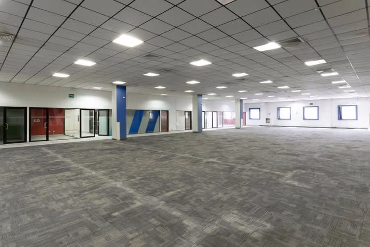ALQUILER LOCAL COMERCIAL EN CHANIS (DB)