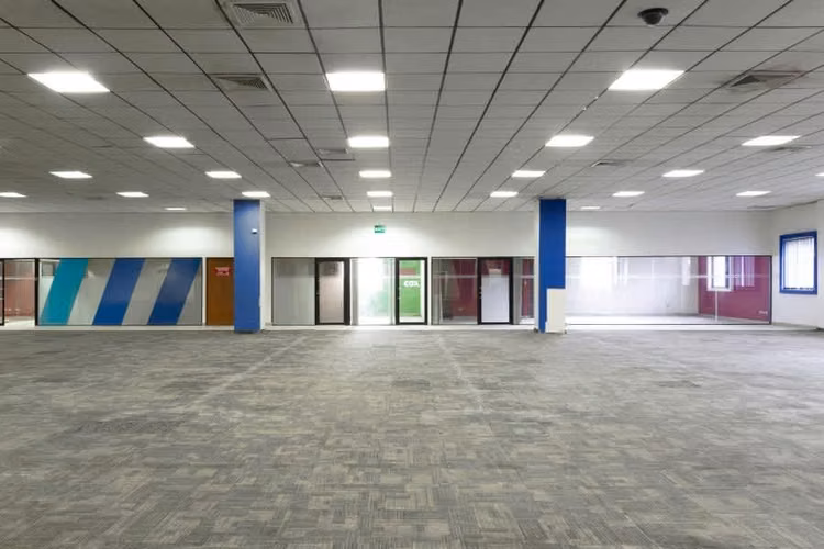 ALQUILER LOCAL COMERCIAL EN CHANIS (DB)