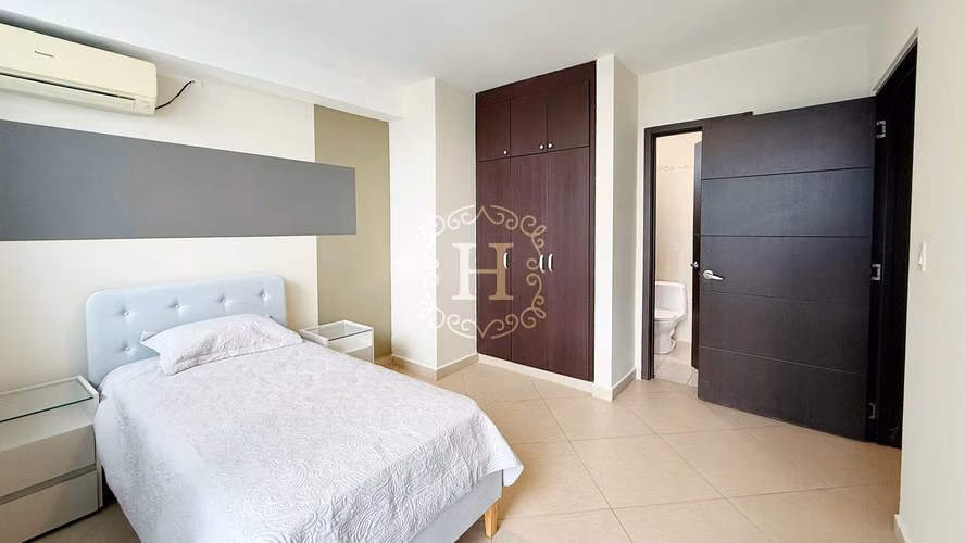 Apartamento en Piso Alto Ideal para Familia e Inversión en Country Club – Costa del Este - Imagen 5