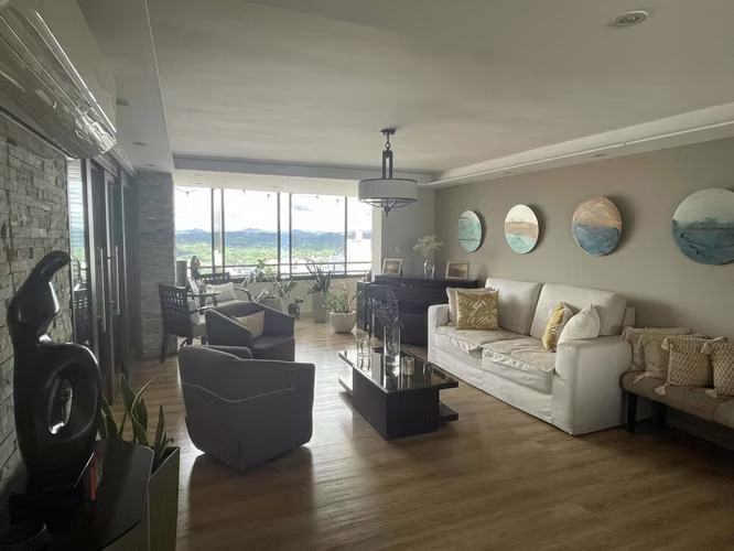 Penthouse en El Cangrejo – PH Mirador del Cangrejo | 200 m² | 3 Recs+CBE | Remodelado