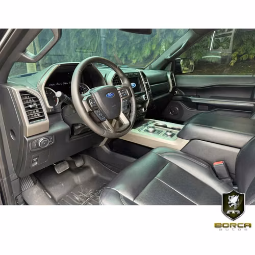 Ford Expedition XLT 2019