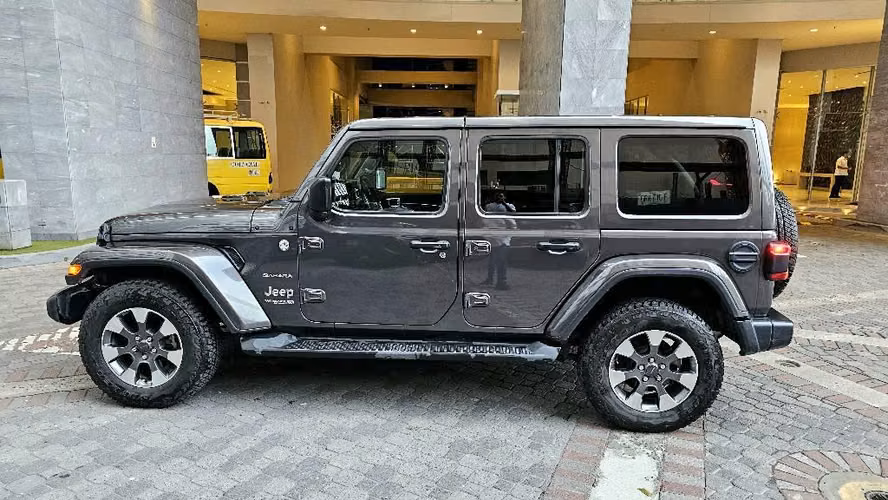 GANGA Jeep Wrangler Unlimited Sahara 2022 – Sólo 34 000 km – 4×4 - Imagen 6