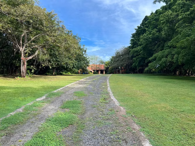 CORONADO CASA FINCA CON ALTA PRIVACIDAD EN VENTA