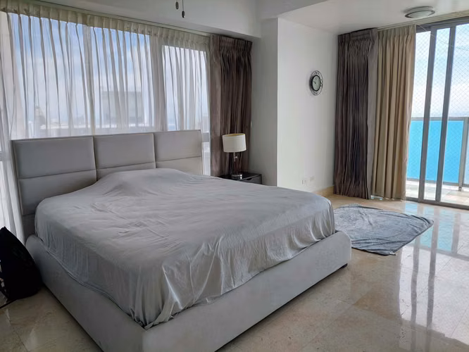 lindo apartamento en avenida Balboa con excelente vista