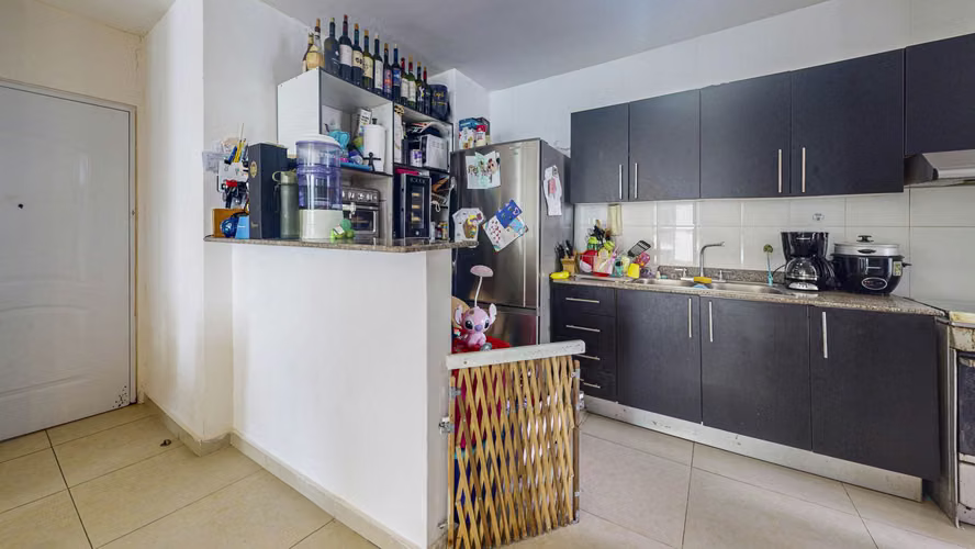 Venta de cómodo apartamento con acceso directo al Parque Omar en Green Point - Carrasquilla