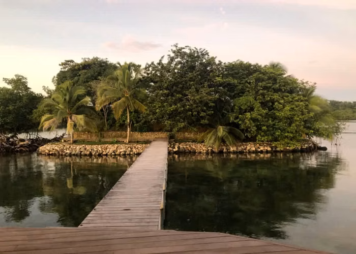 VENTA ISLA PRIVADA ISLA COLON BOCAS DEL TORO