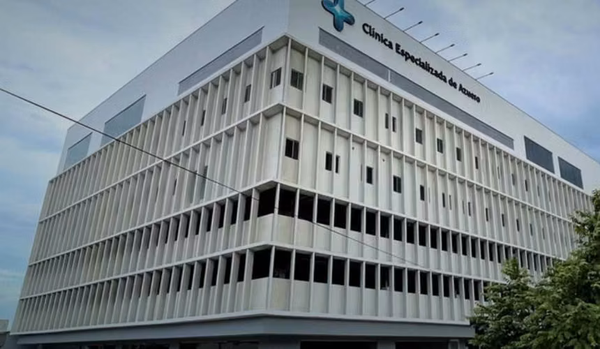 SE VENDE o ALQUILA-LOCAL 200 m² – MEDICAL PLAZA, CHITRÉ (HERRERA) - PRG-02