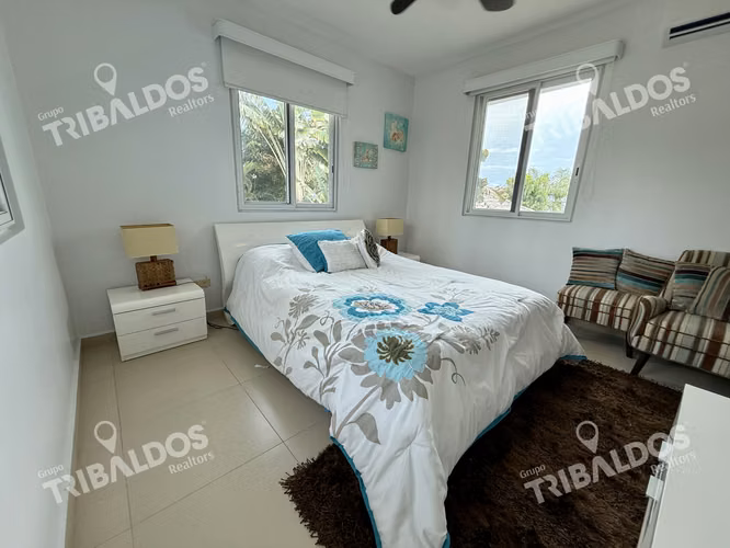Venta de Casa en Bijao, con vista al mar