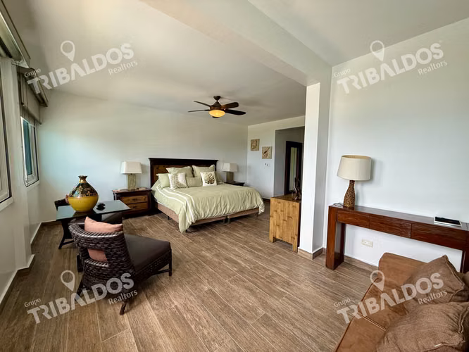 Venta de Casa en Bijao, con vista al mar